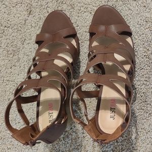 JustFab Constanza shoes sz 10 in Cognac